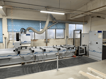 Frontansicht der Weeke BHC 280.3  Maschine