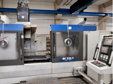 Frontansicht der STAMA MC 535 Maschine