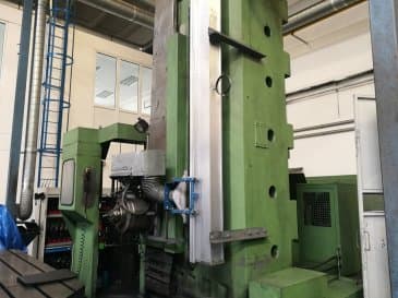 Frontansicht der TOS WHN 130 Maschine