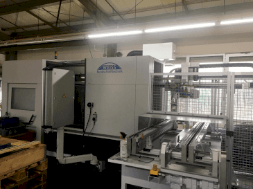 Frontansicht der WEISS Rundschleiftechnik K52  Maschine