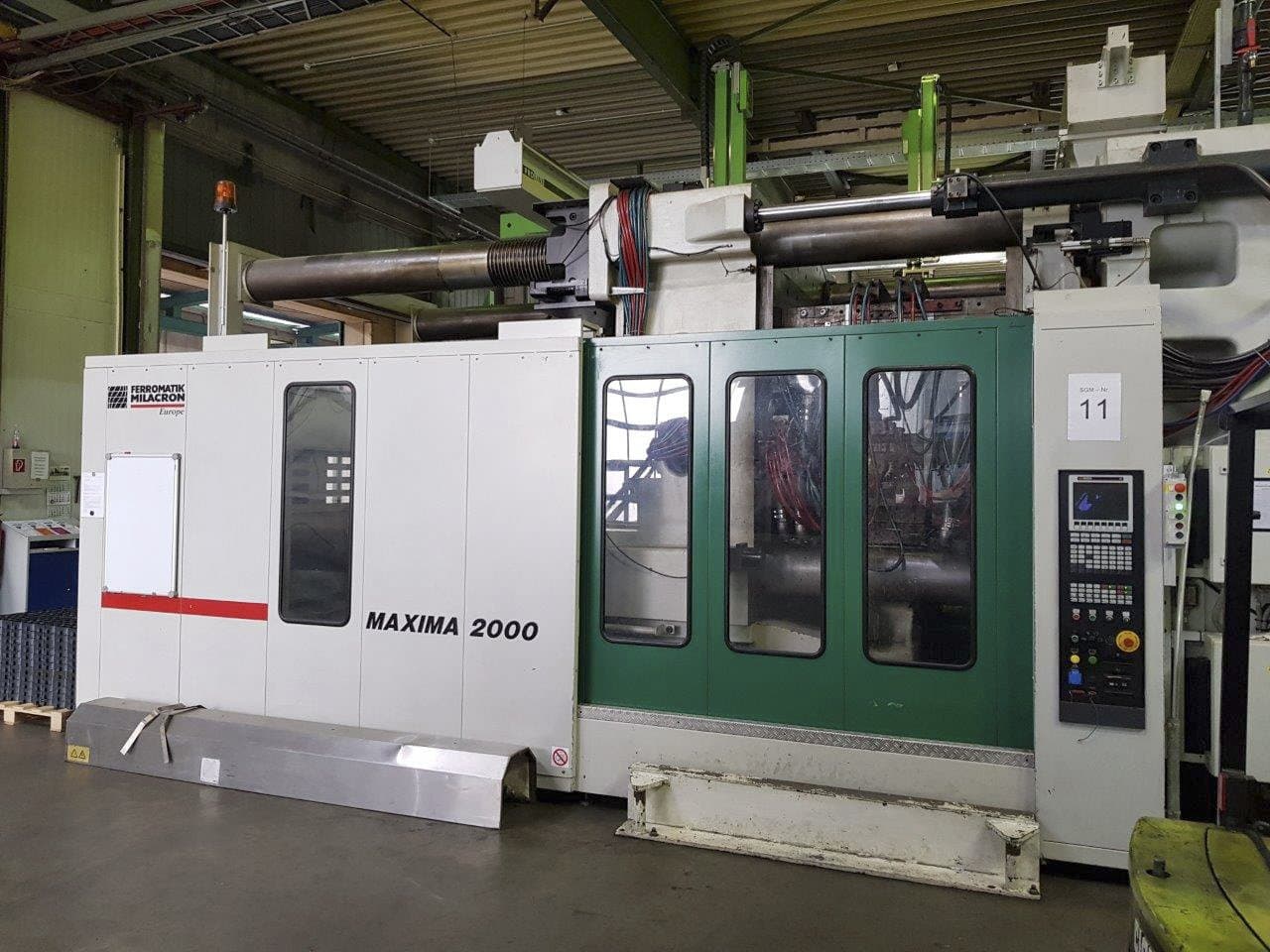 Rechte Ansicht 1 der FERROMATIK MILACRON MM 2000 Maschine