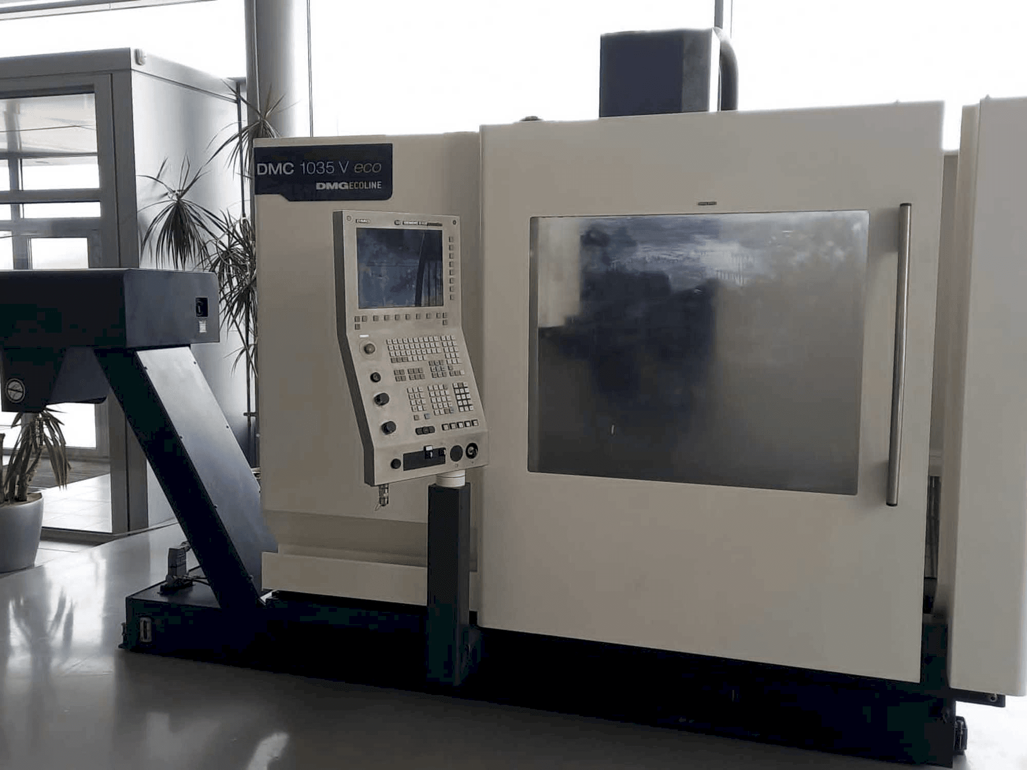 Front view of DMG DMC 1035 V eco machine