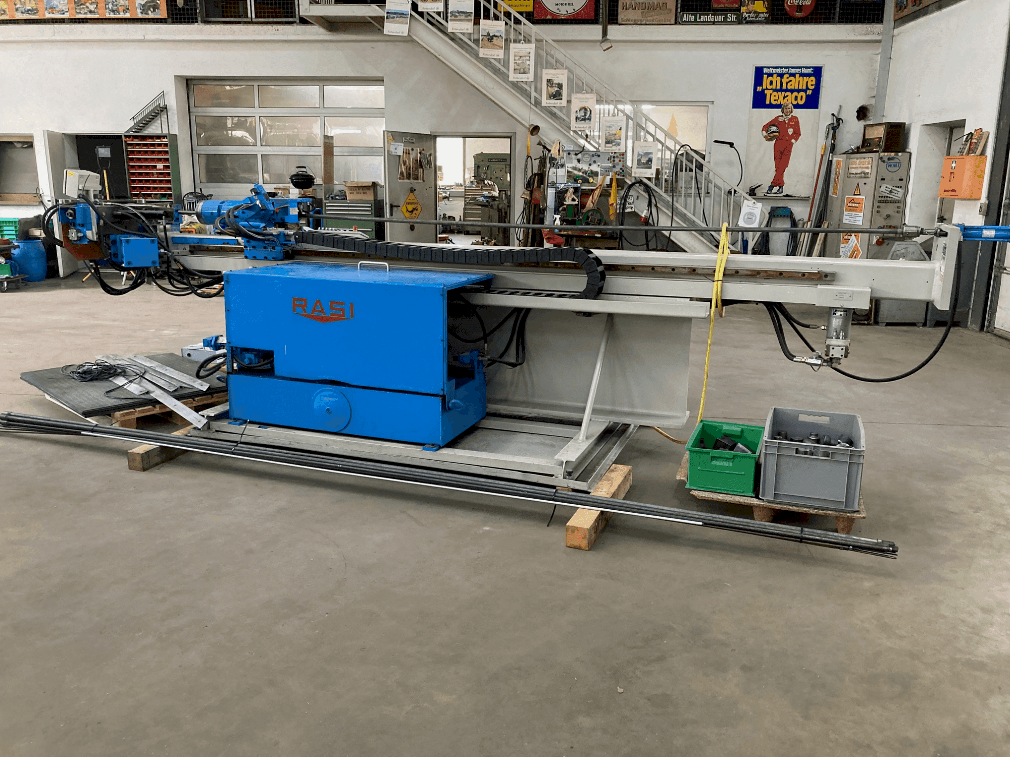 Front view of Rasi S80.2 V3 machine