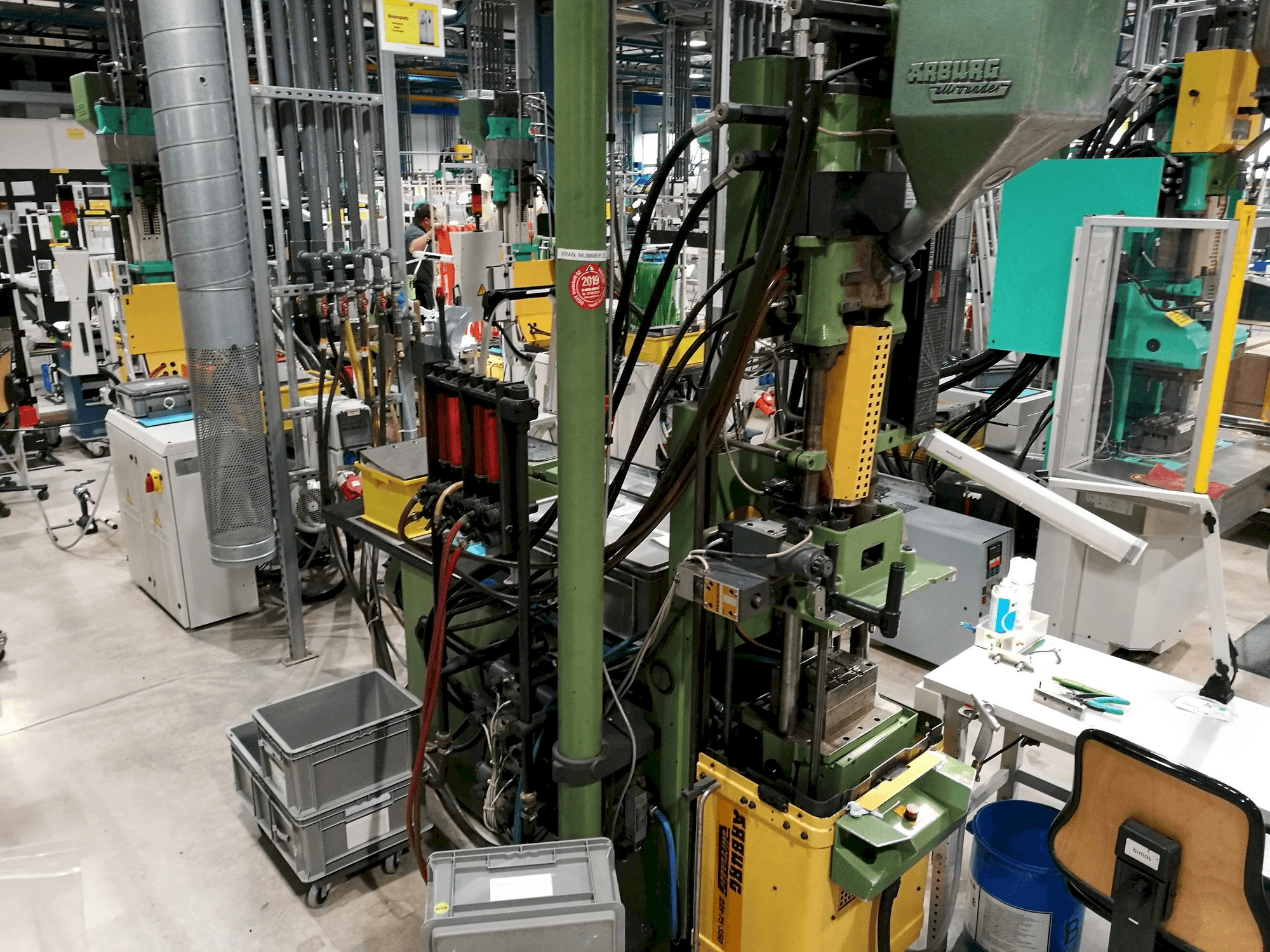 Front view of Arburg 221-75-350 machine