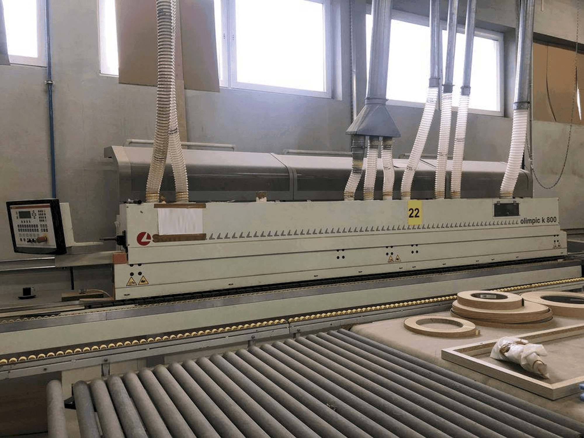 Front view of SCM Olimpic K800 machine