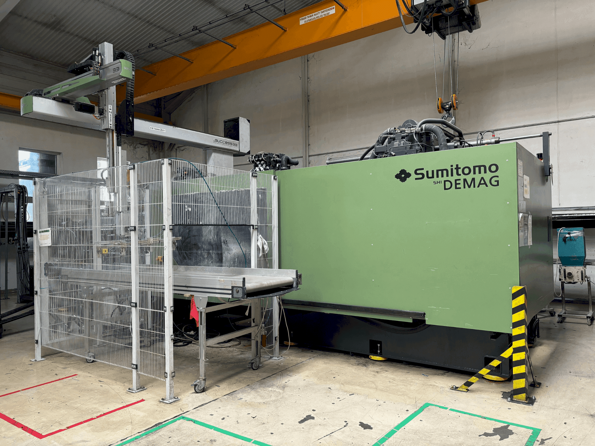 Frontansicht der SUMITOMO SHI DEMAG Systec 800/1120-6400 Maschine