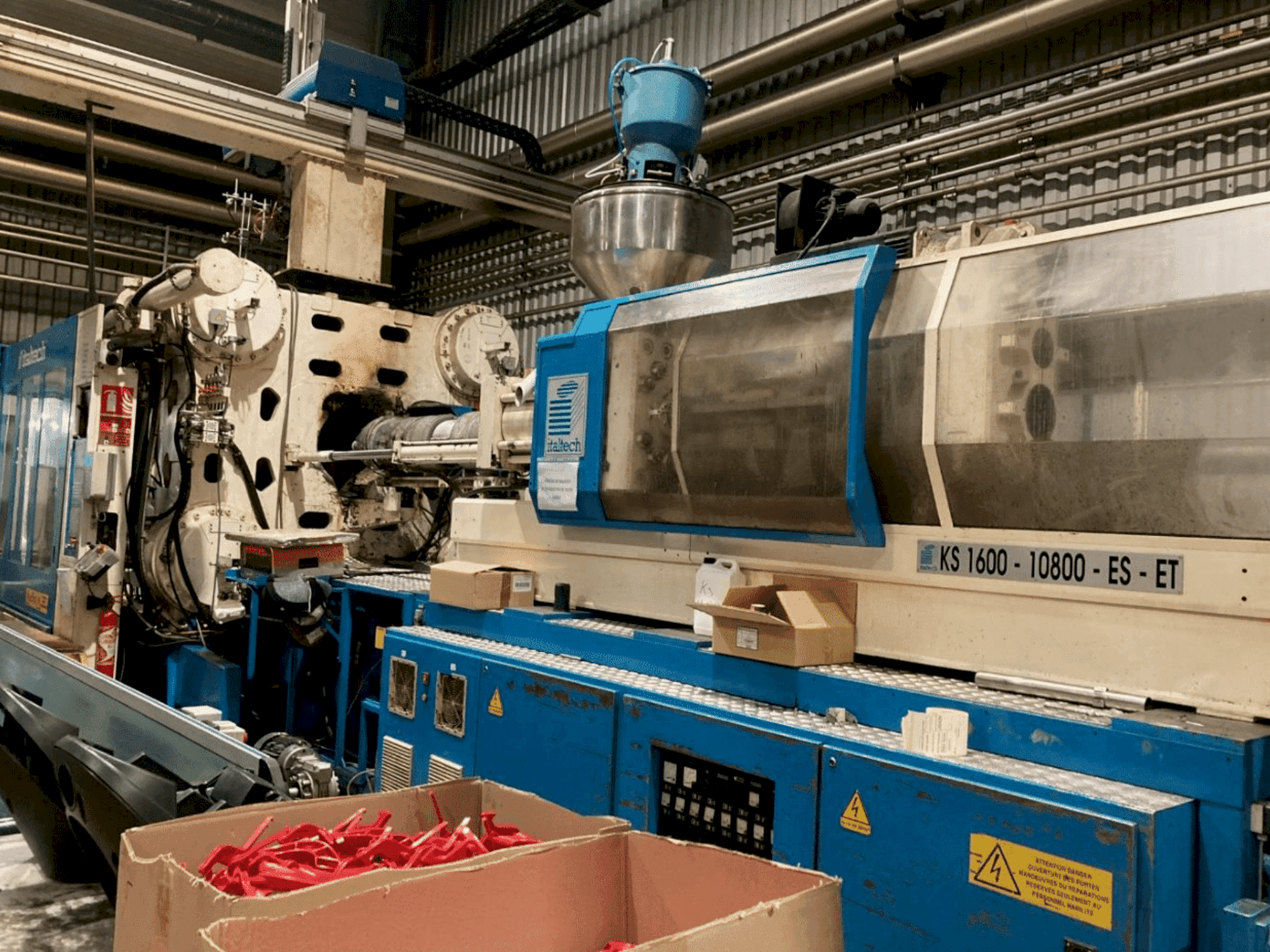 Front view of ITALTECH KS 1600/10800 machine